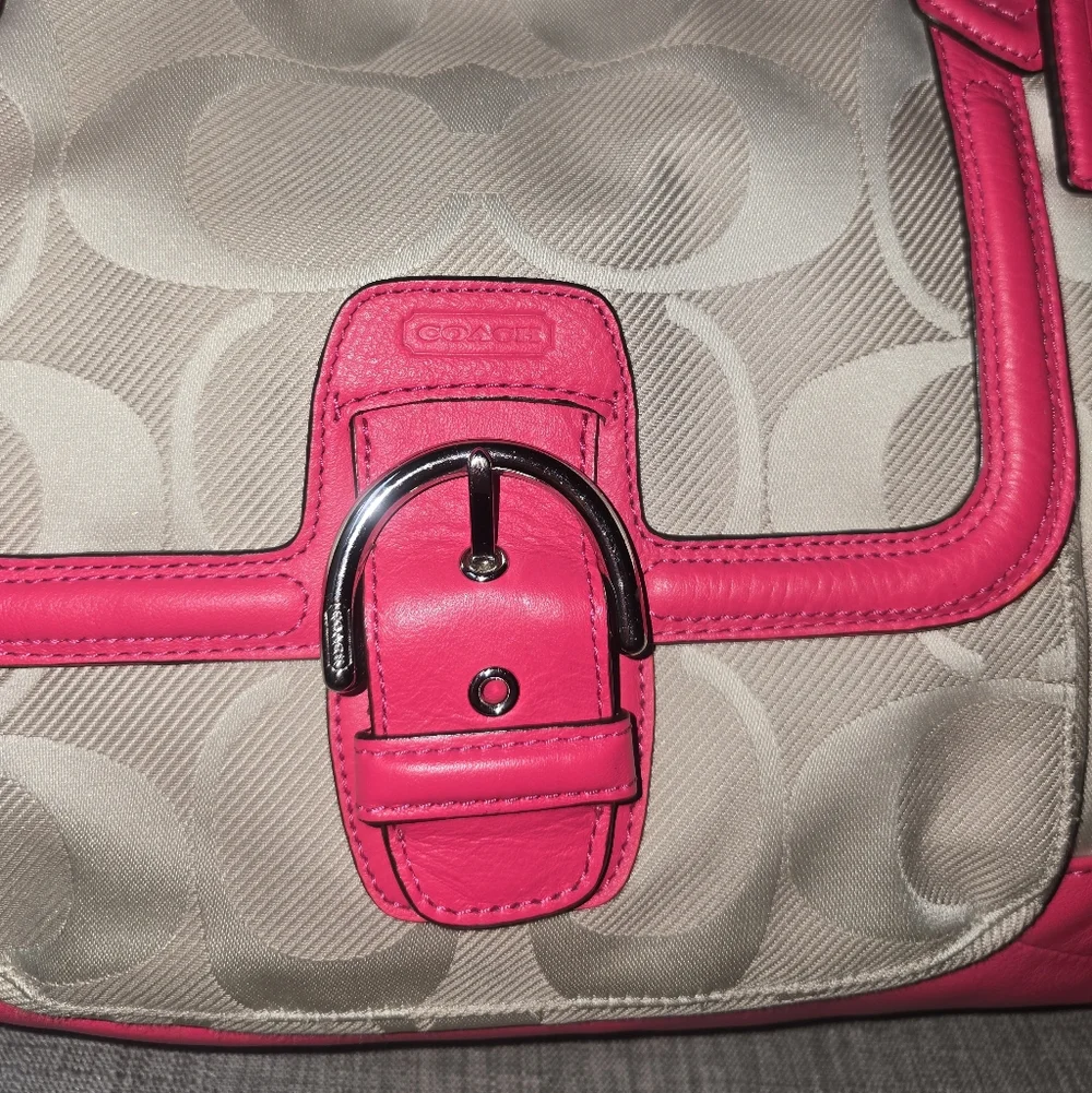 New Coach Abbey Signature Carryall shoulder bag Khaki and Pomegranate Pink - Picture 2 of 9